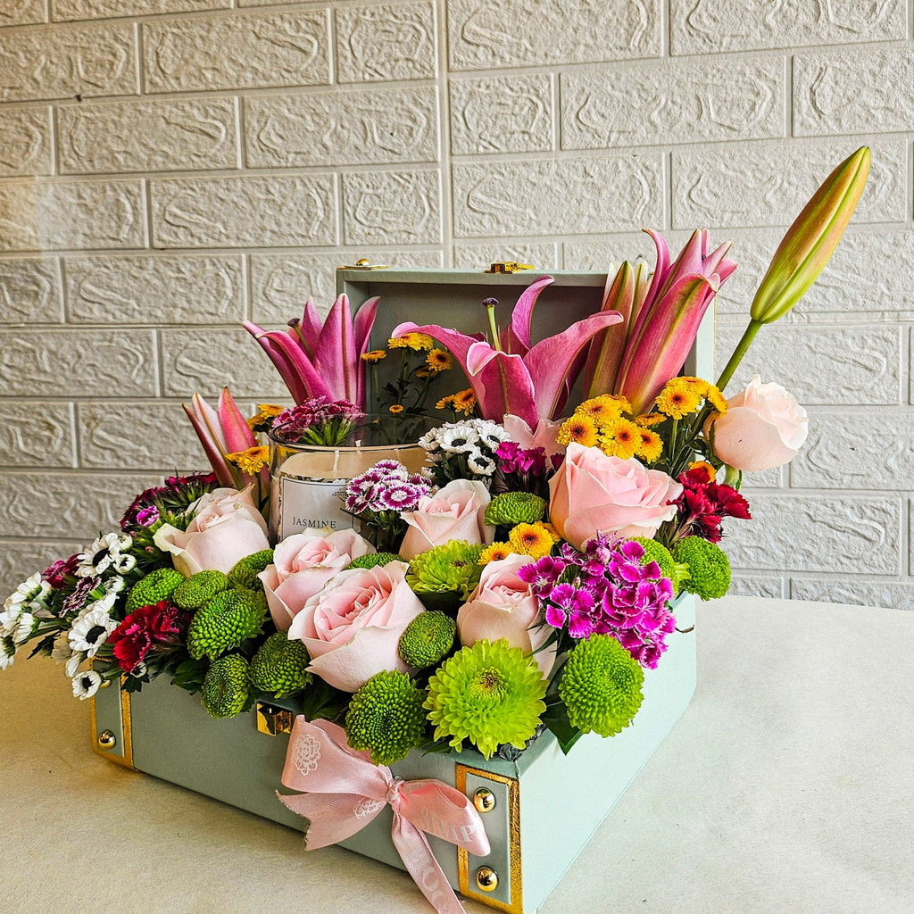 SimplyPhoolish Fragrant Candle & Floral Delight