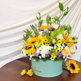 SimplyPhoolish flower arrangement Light & Sunny Florals