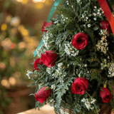 SimplyPhoolish flower arrangement O'Christmas Tree